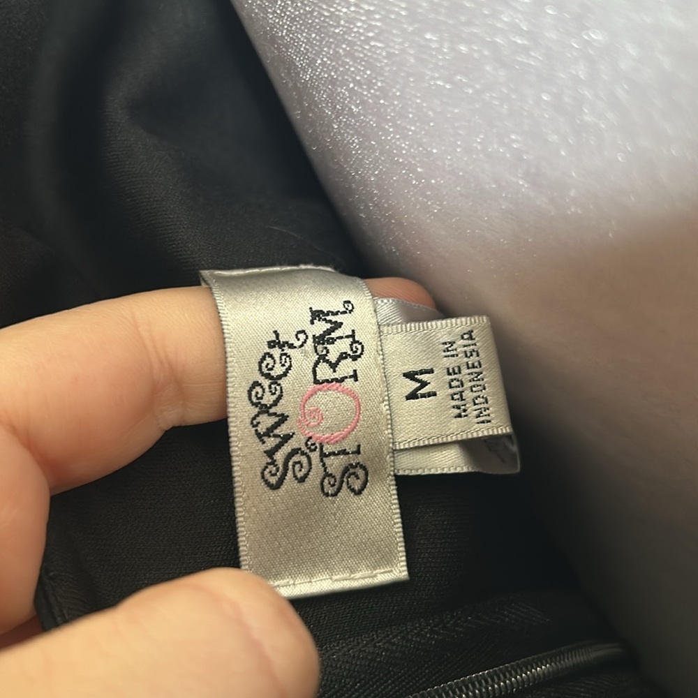 [Sweet Storm] Black/Pink Cut Out Maxi Dress - Size Medium - Picture 3 of 5